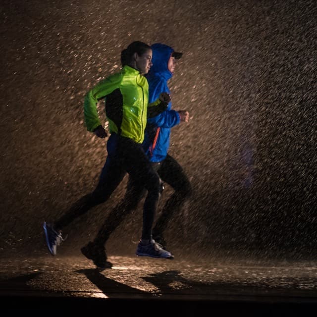 Courir avec le froid, la pluie, le vent : quel pied !